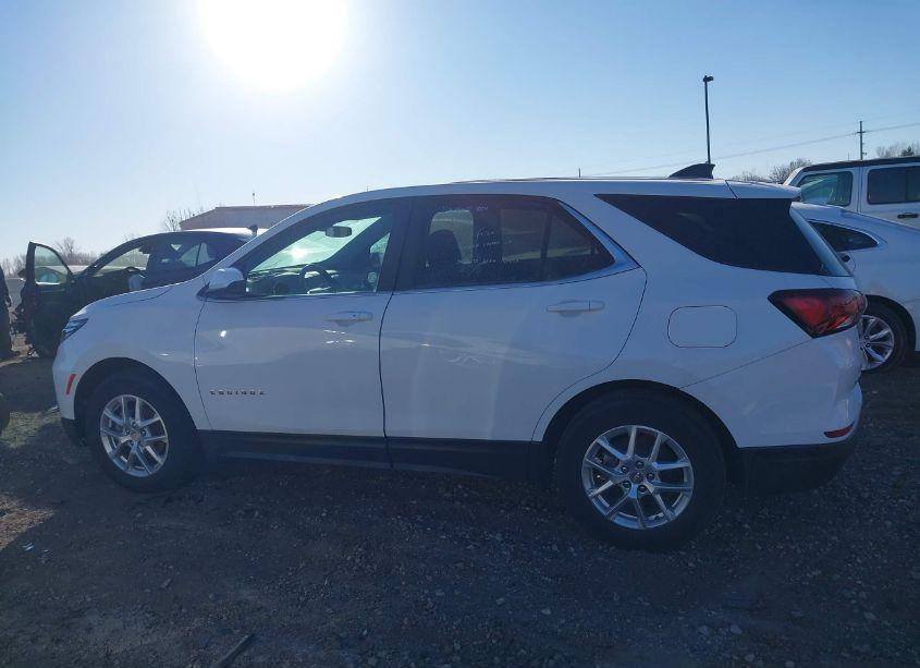 Photo 14 of 2023 Chevrolet Equinox FWD LT (VIN 3GNAXKEG6PS197056)