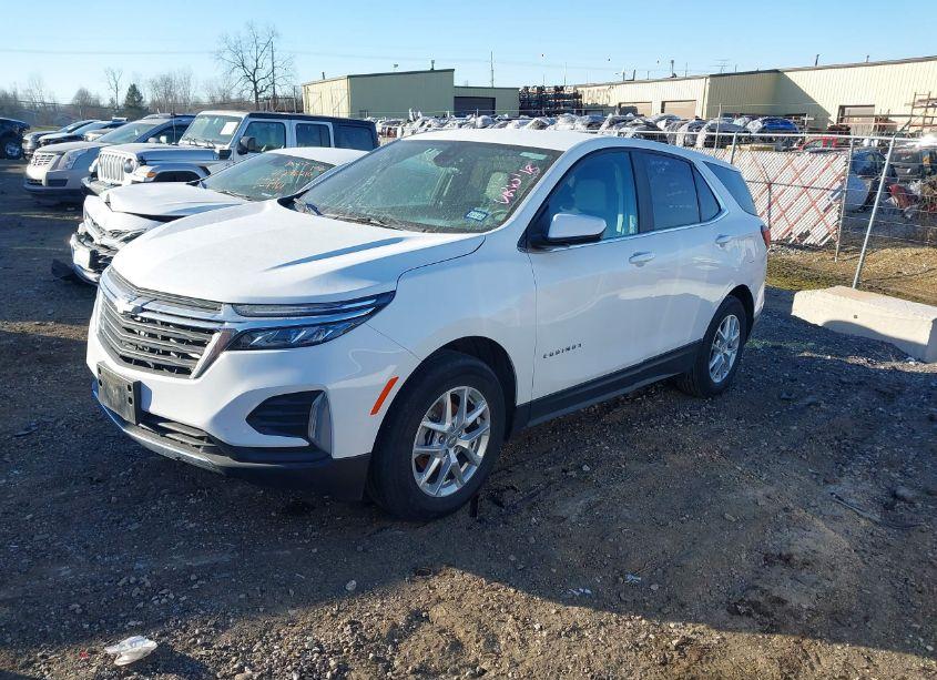 Photo 2 of 2023 Chevrolet Equinox FWD LT (VIN 3GNAXKEG6PS197056)