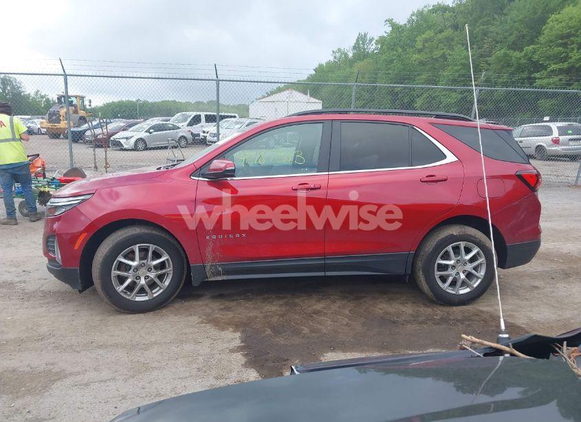 Photo 14 of 2024 Chevrolet Equinox FWD LT (VIN 3GNAXKEG6RL130860)