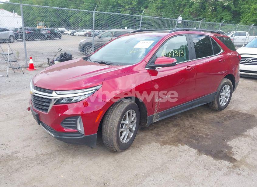 Photo 2 of 2024 Chevrolet Equinox FWD LT (VIN 3GNAXKEG6RL130860)