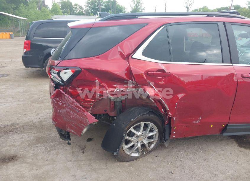 Photo 6 of 2024 Chevrolet Equinox FWD LT (VIN 3GNAXKEG6RL130860)