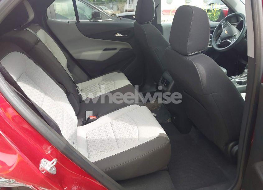 Photo 8 of 2024 Chevrolet Equinox FWD LT (VIN 3GNAXKEG6RL130860)