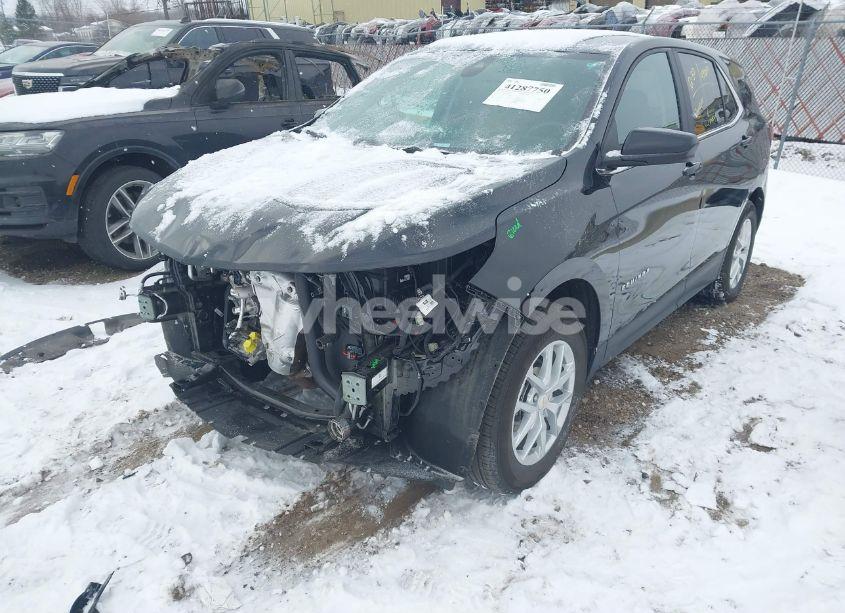 Photo 2 of 2024 Chevrolet Equinox FWD LT (VIN 3GNAXKEG6RL302353)