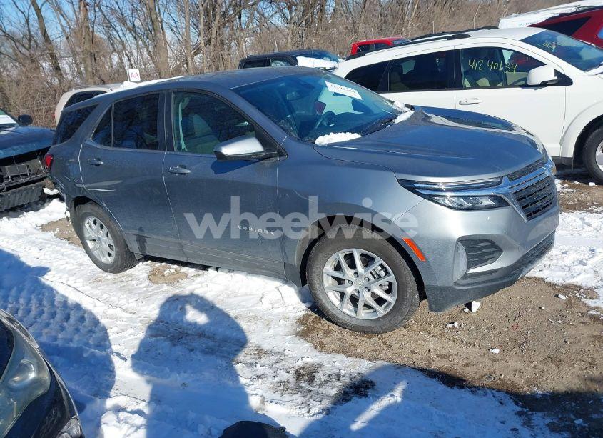 2024 Chevrolet Equinox FWD LT (VIN 3GNAXKEG6RS111182) main photo
