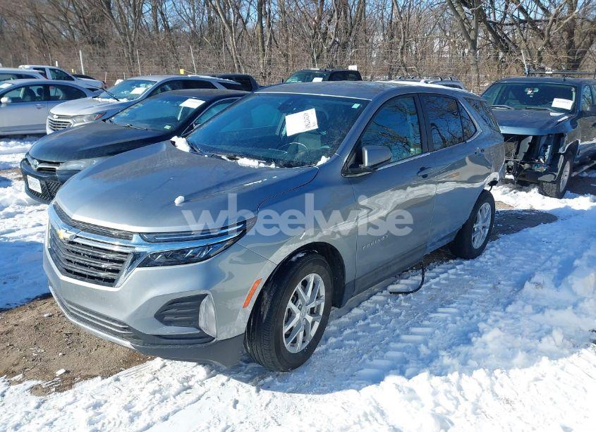 Photo 2 of 2024 Chevrolet Equinox FWD LT (VIN 3GNAXKEG6RS111182)