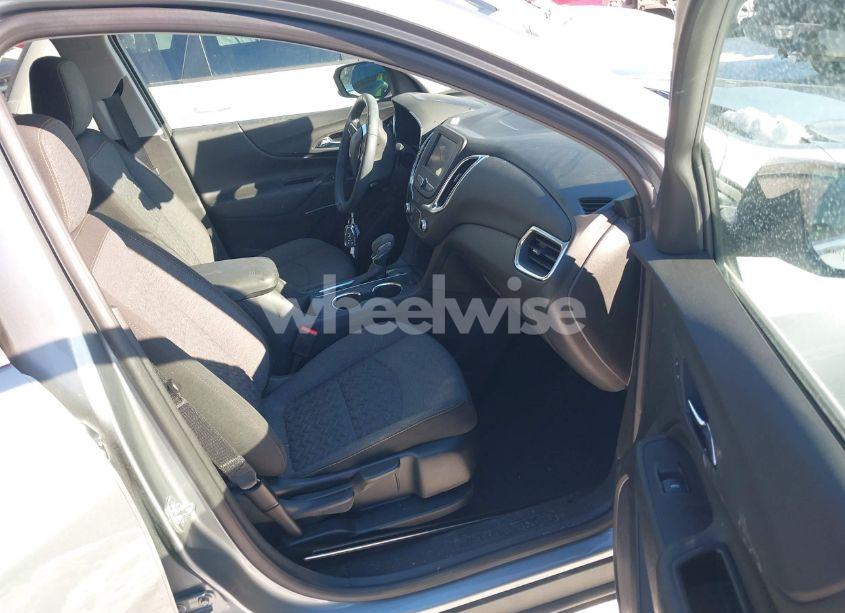 Photo 5 of 2024 Chevrolet Equinox FWD LT (VIN 3GNAXKEG6RS111182)