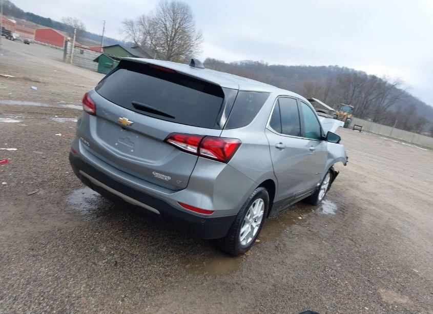 Photo 4 of 2024 Chevrolet Equinox FWD LT (VIN 3GNAXKEG7RL116014)