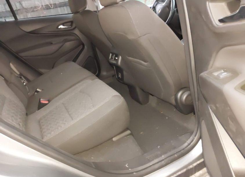 Photo 8 of 2024 Chevrolet Equinox FWD LT (VIN 3GNAXKEG7RS100207)