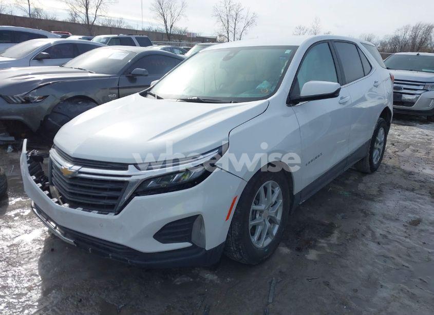Photo 2 of 2024 Chevrolet Equinox FWD LT (VIN 3GNAXKEG7RS103222)