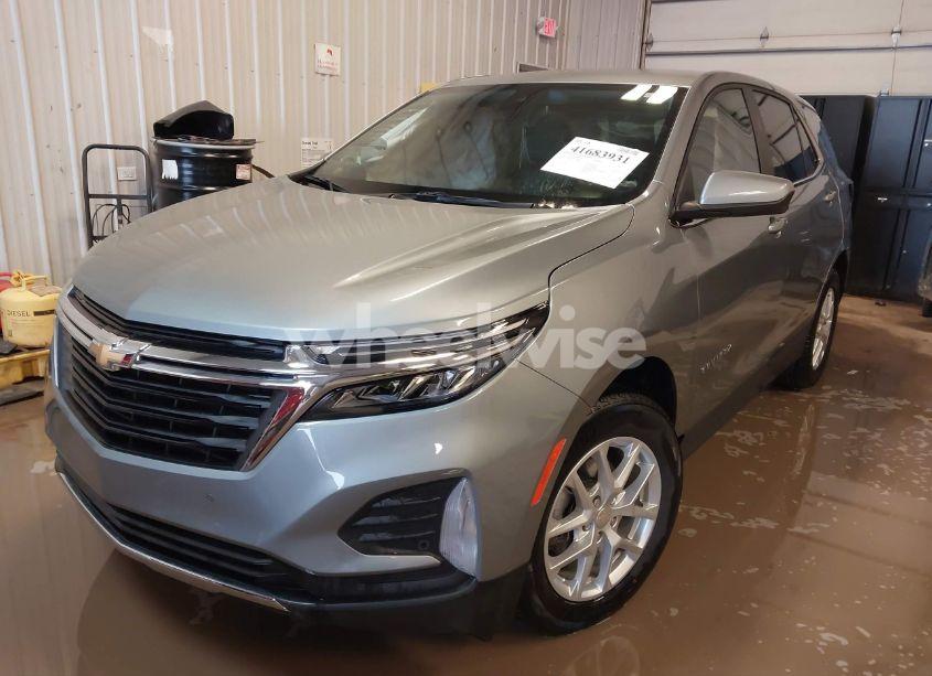 Photo 2 of 2024 Chevrolet Equinox FWD LT (VIN 3GNAXKEG7RS233288)