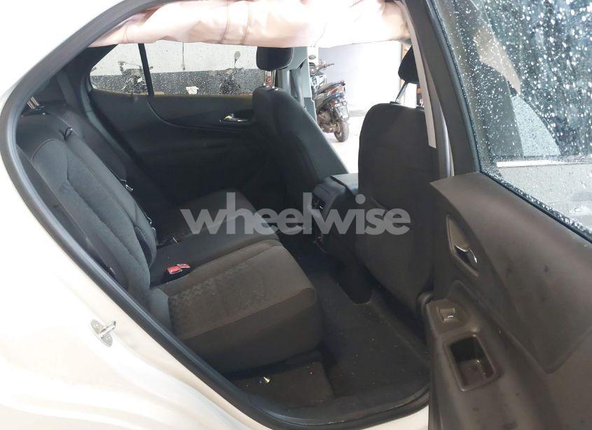 Photo 8 of 2023 Chevrolet Equinox FWD LT (VIN 3GNAXKEG8PS142060)