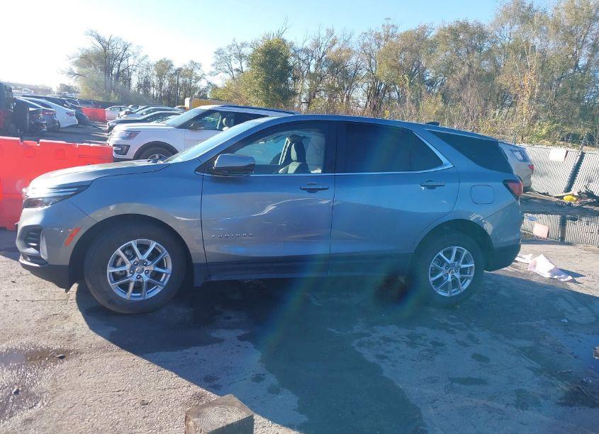 Photo 14 of 2024 Chevrolet Equinox FWD LT (VIN 3GNAXKEG8RS233588)