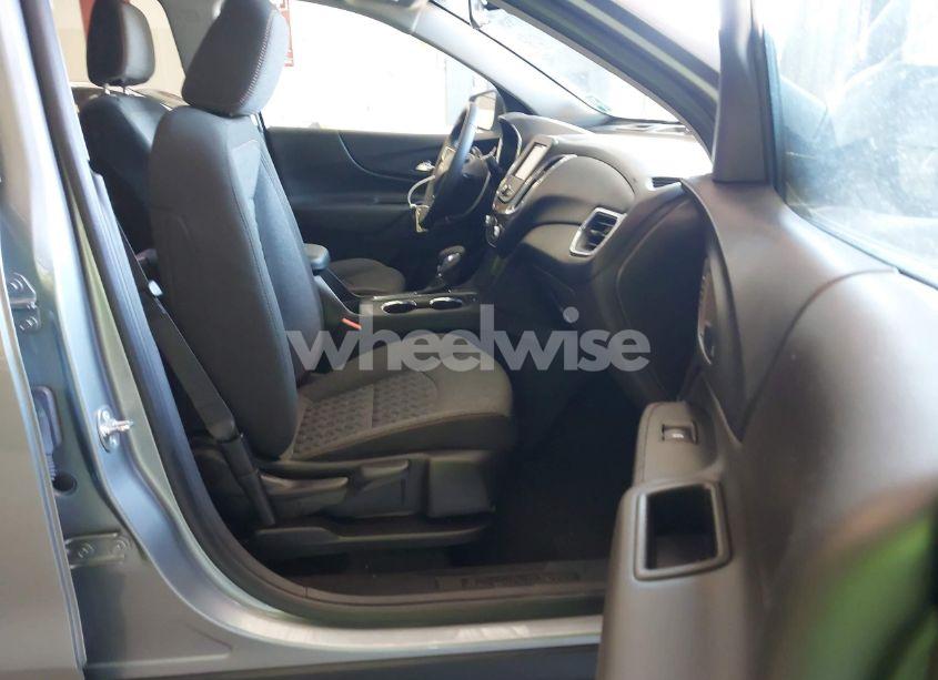 Photo 5 of 2024 Chevrolet Equinox FWD LT (VIN 3GNAXKEG8RS238242)