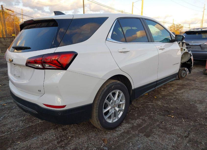 Photo 4 of 2023 Chevrolet Equinox FWD LT (VIN 3GNAXKEG9PL216189)