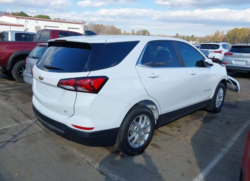 Photo 4 of 2023 Chevrolet Equinox FWD LT (VIN 3GNAXKEGXPL234121)