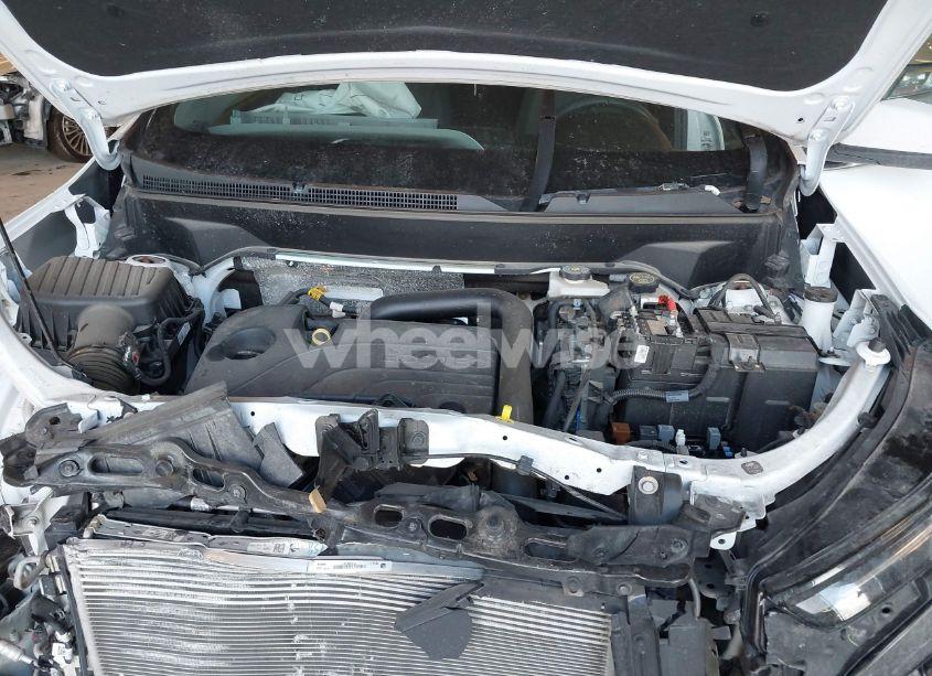 Photo 10 of 2023 Chevrolet Equinox FWD LT (VIN 3GNAXKEGXPS140052)