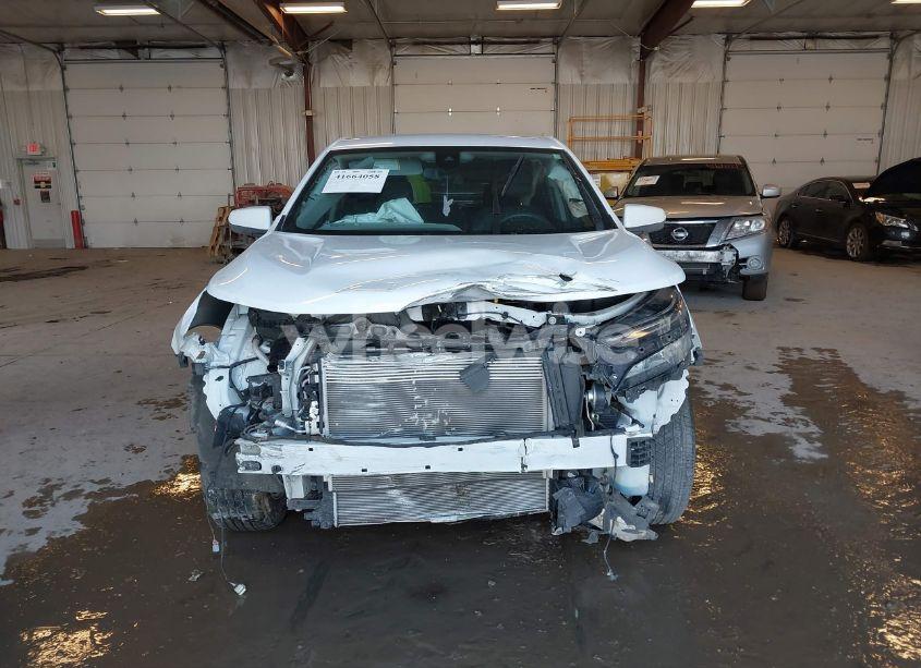 Photo 11 of 2023 Chevrolet Equinox FWD LT (VIN 3GNAXKEGXPS140052)