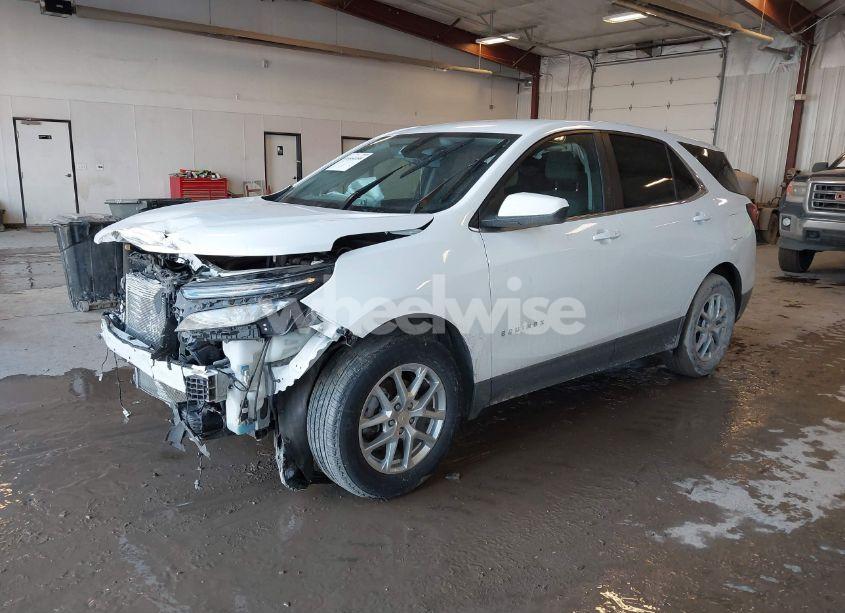Photo 2 of 2023 Chevrolet Equinox FWD LT (VIN 3GNAXKEGXPS140052)
