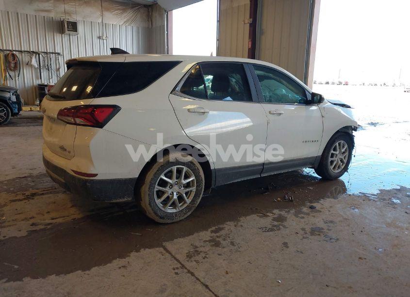 Photo 4 of 2023 Chevrolet Equinox FWD LT (VIN 3GNAXKEGXPS140052)