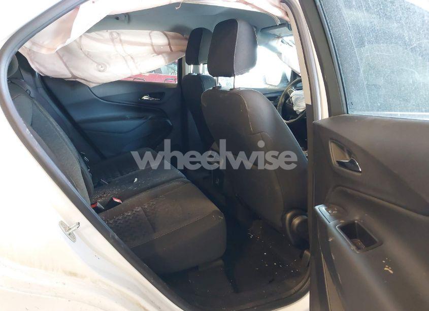 Photo 8 of 2023 Chevrolet Equinox FWD LT (VIN 3GNAXKEGXPS140052)