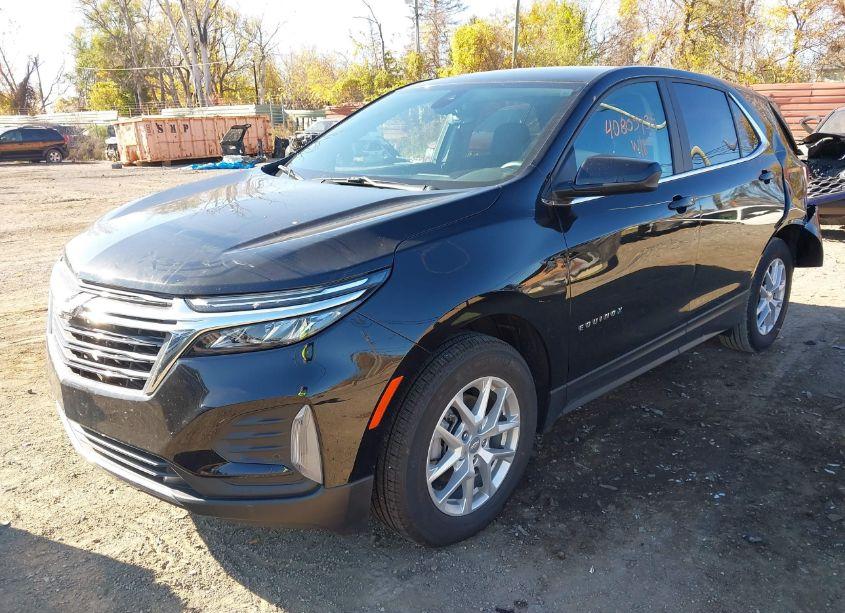 Photo 2 of 2024 Chevrolet Equinox FWD LT (VIN 3GNAXKEGXRL116699)
