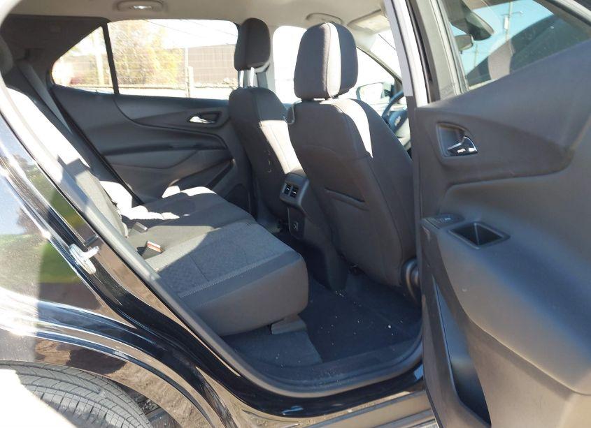 Photo 8 of 2024 Chevrolet Equinox FWD LT (VIN 3GNAXKEGXRL116699)