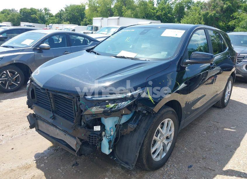 Photo 2 of 2024 Chevrolet Equinox FWD LT (VIN 3GNAXKEGXRL332519)