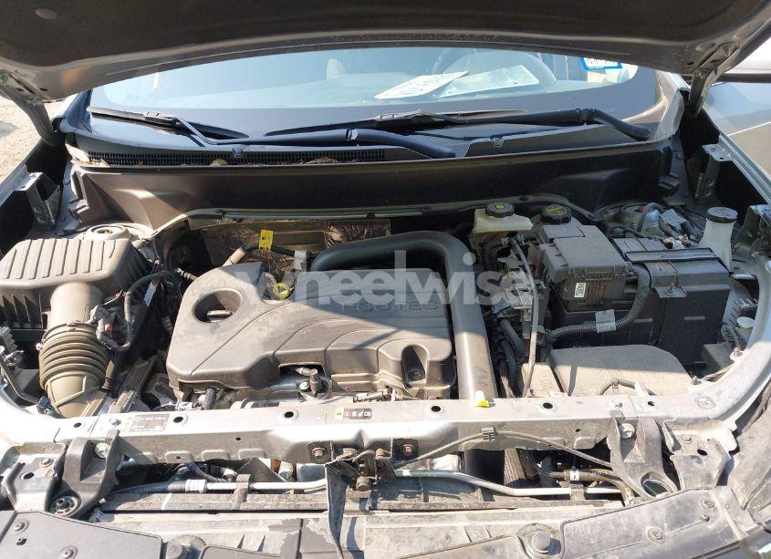 Photo 10 of 2024 Chevrolet Equinox FWD LT (VIN 3GNAXKEGXRL335002)