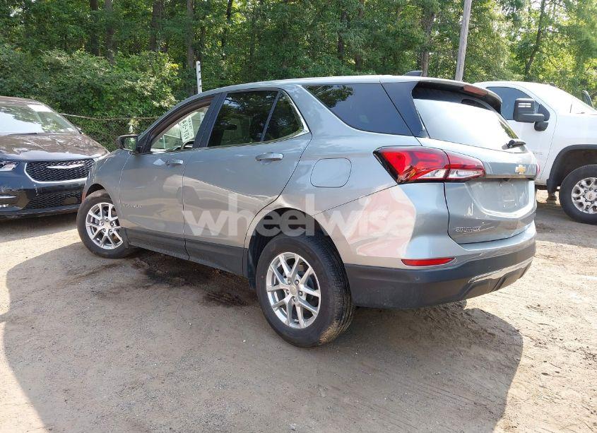 Photo 3 of 2024 Chevrolet Equinox FWD LT (VIN 3GNAXKEGXRL335002)