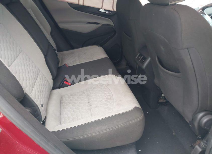 Photo 8 of 2019 Chevrolet Equinox LT (VIN 3GNAXKEV0KL215424)