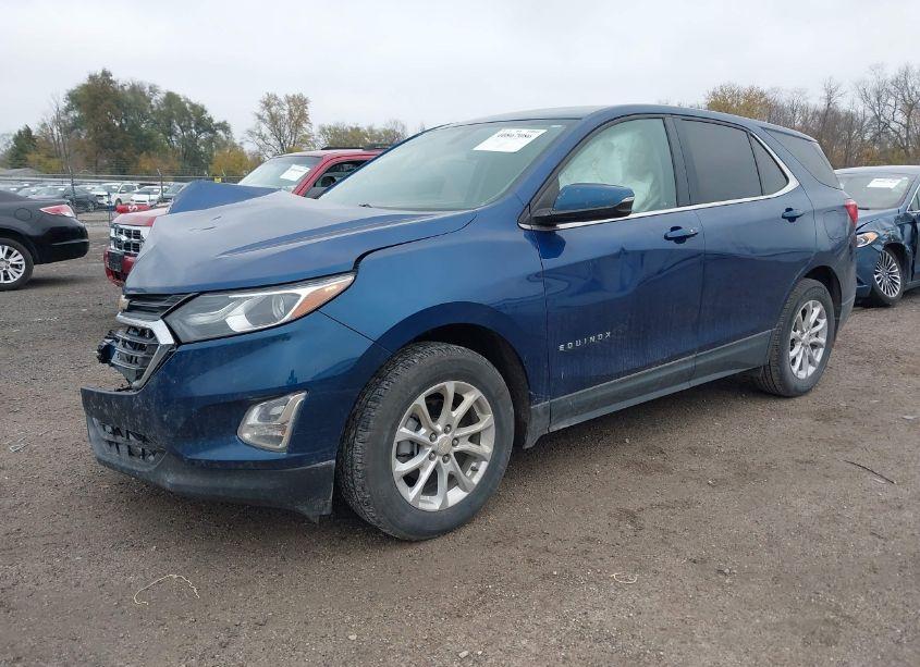 Photo 2 of 2019 Chevrolet Equinox LT (VIN 3GNAXKEV0KL258502)