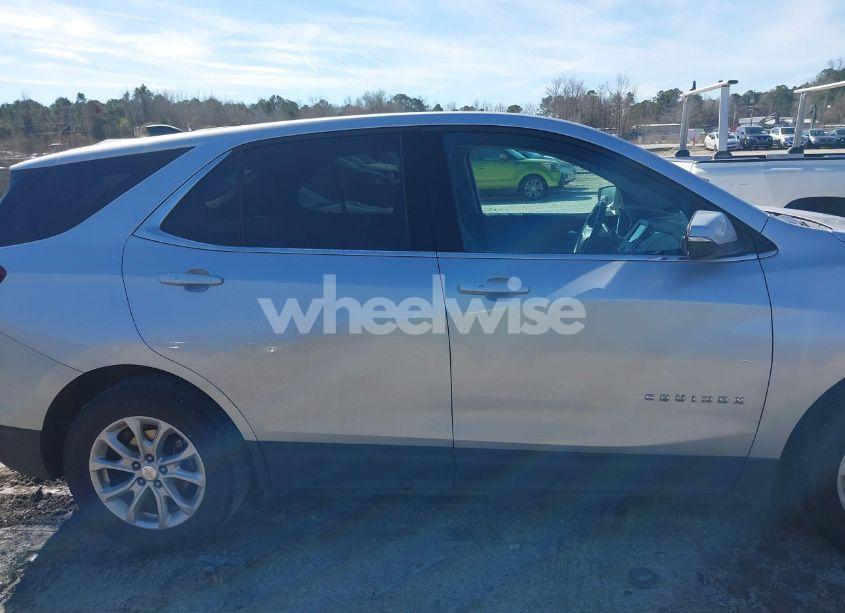 Photo 13 of 2019 Chevrolet Equinox LT (VIN 3GNAXKEV0KS519472)
