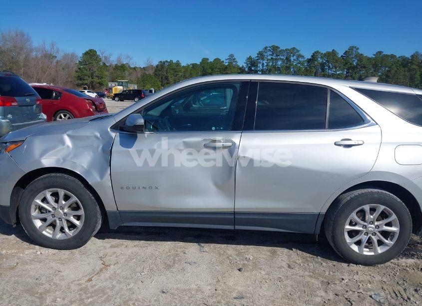 Photo 14 of 2019 Chevrolet Equinox LT (VIN 3GNAXKEV0KS519472)