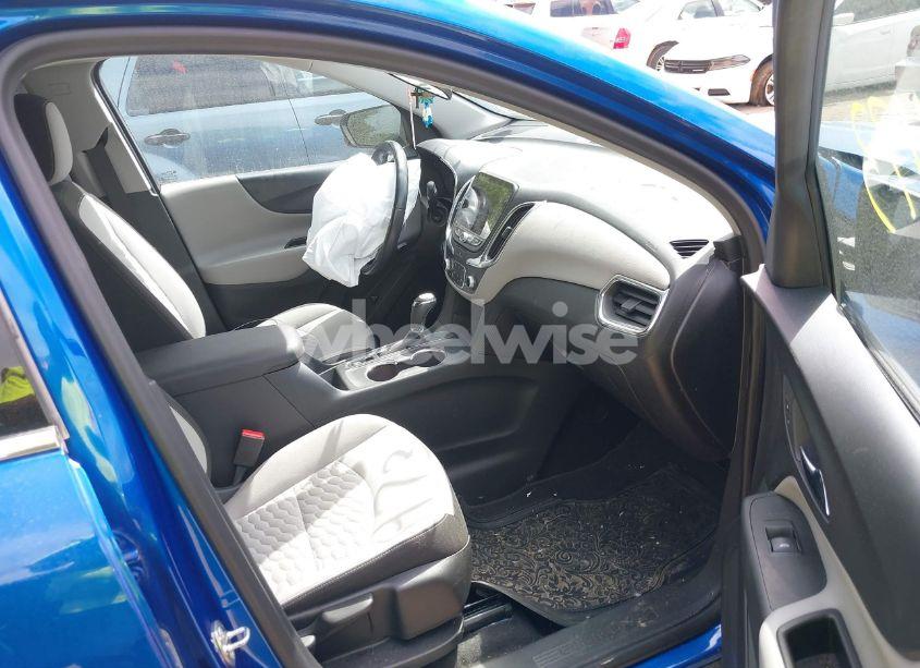 Photo 5 of 2019 Chevrolet Equinox LT (VIN 3GNAXKEV0KS528429)