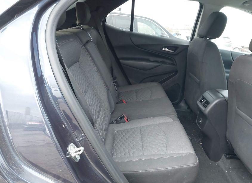 Photo 8 of 2019 Chevrolet Equinox LT (VIN 3GNAXKEV0KS538121)