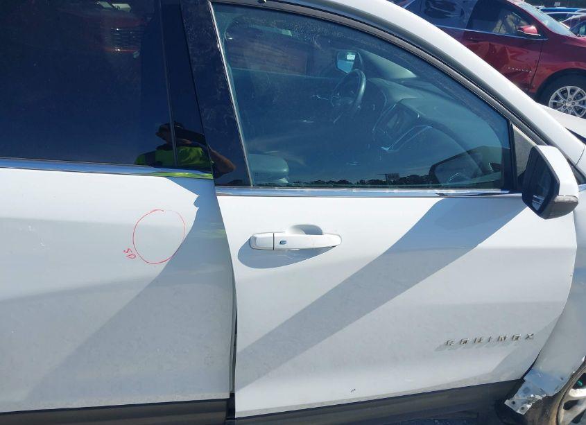 Photo 21 of 2019 Chevrolet Equinox LT (VIN 3GNAXKEV0KS544307)