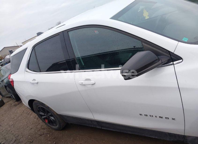 Photo 13 of 2019 Chevrolet Equinox LT (VIN 3GNAXKEV0KS595547)