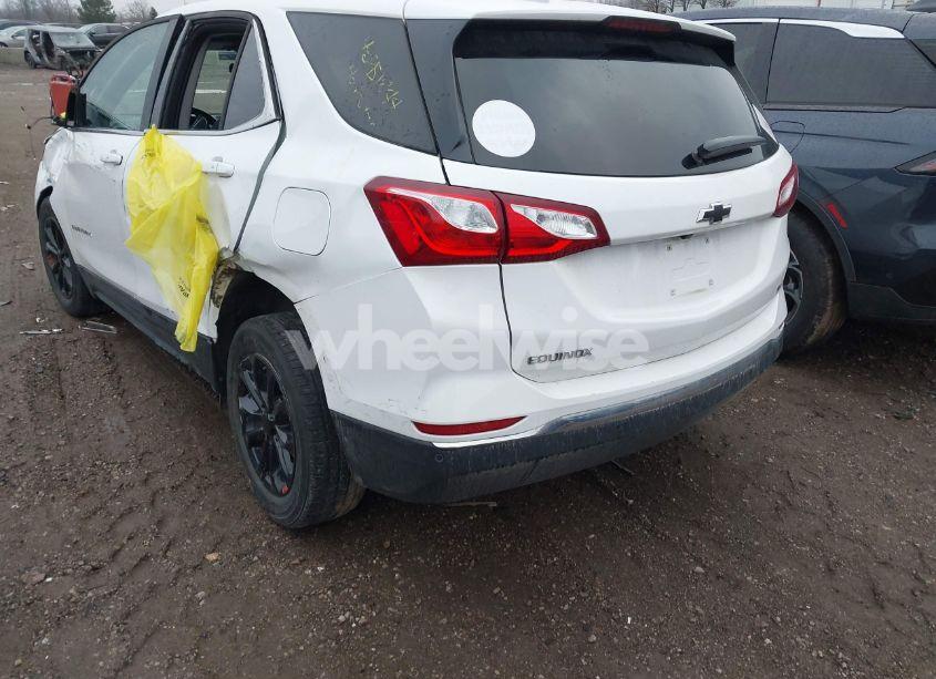 Photo 3 of 2019 Chevrolet Equinox LT (VIN 3GNAXKEV0KS595547)