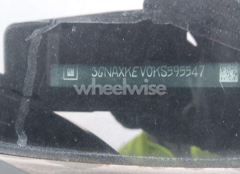 Photo 9 of 2019 Chevrolet Equinox LT (VIN 3GNAXKEV0KS595547)