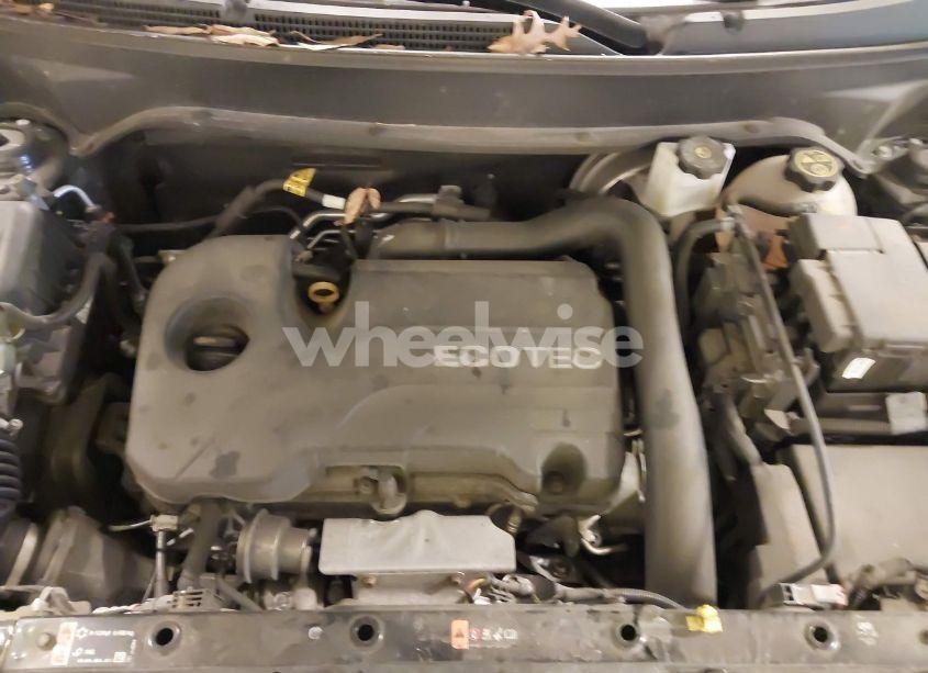 Photo 10 of 2020 Chevrolet Equinox FWD LT 1.5L TURBO (VIN 3GNAXKEV0LL345785)