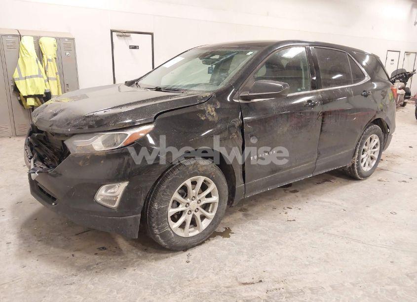 Photo 2 of 2020 Chevrolet Equinox FWD LT 1.5L TURBO (VIN 3GNAXKEV0LL345785)