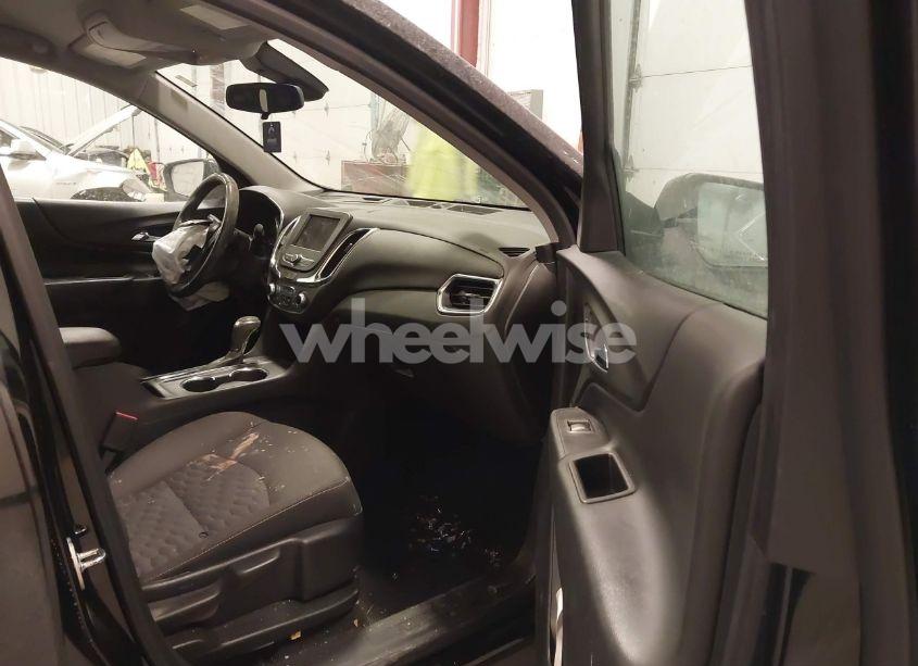 Photo 5 of 2020 Chevrolet Equinox FWD LT 1.5L TURBO (VIN 3GNAXKEV0LL345785)