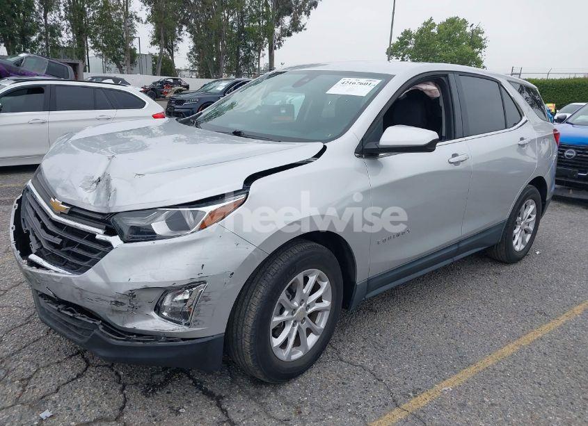 Photo 2 of 2020 Chevrolet Equinox FWD LT 1.5L TURBO (VIN 3GNAXKEV0LS602546)