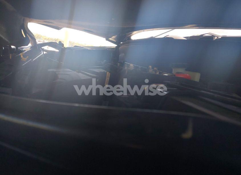 Photo 10 of 2021 Chevrolet Equinox FWD LT (VIN 3GNAXKEV0ML376326)