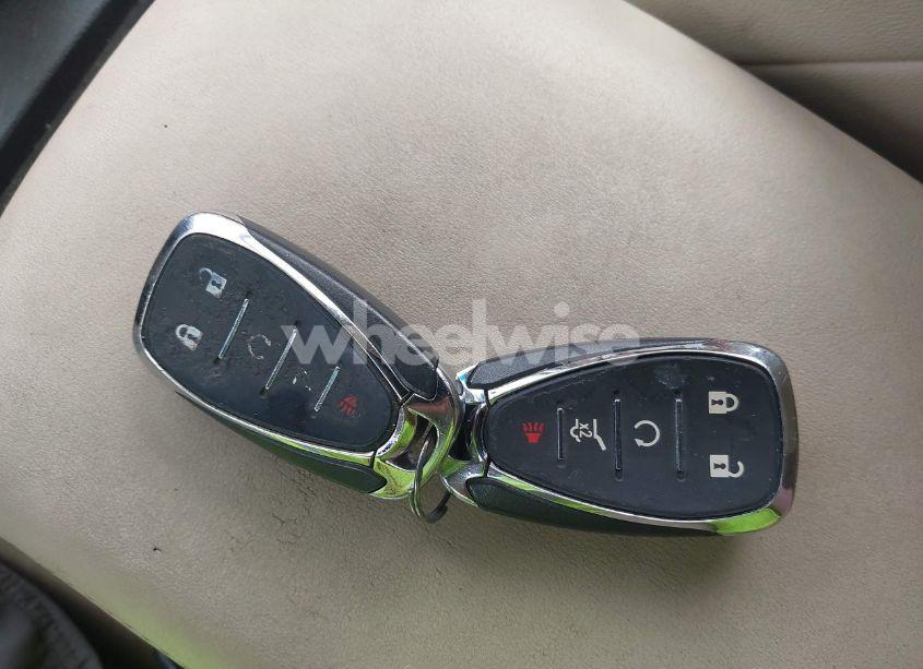 Photo 11 of 2021 Chevrolet Equinox FWD LT (VIN 3GNAXKEV0ML376326)