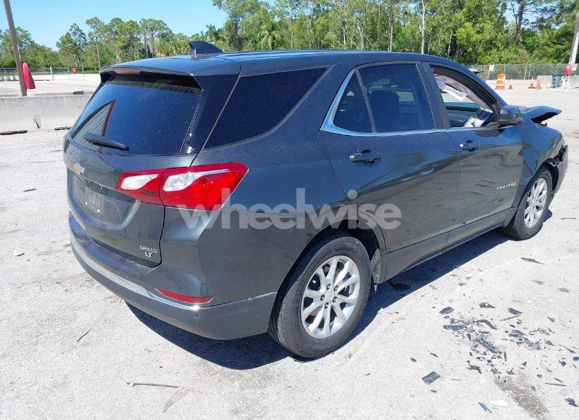 Photo 4 of 2021 Chevrolet Equinox FWD LT (VIN 3GNAXKEV0ML376326)