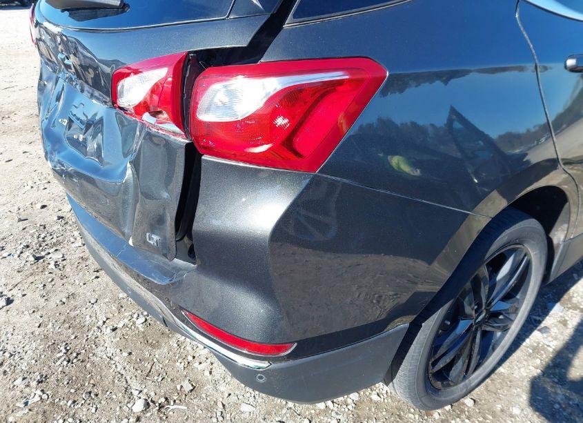 Photo 18 of 2021 Chevrolet Equinox FWD LT (VIN 3GNAXKEV0ML378982)