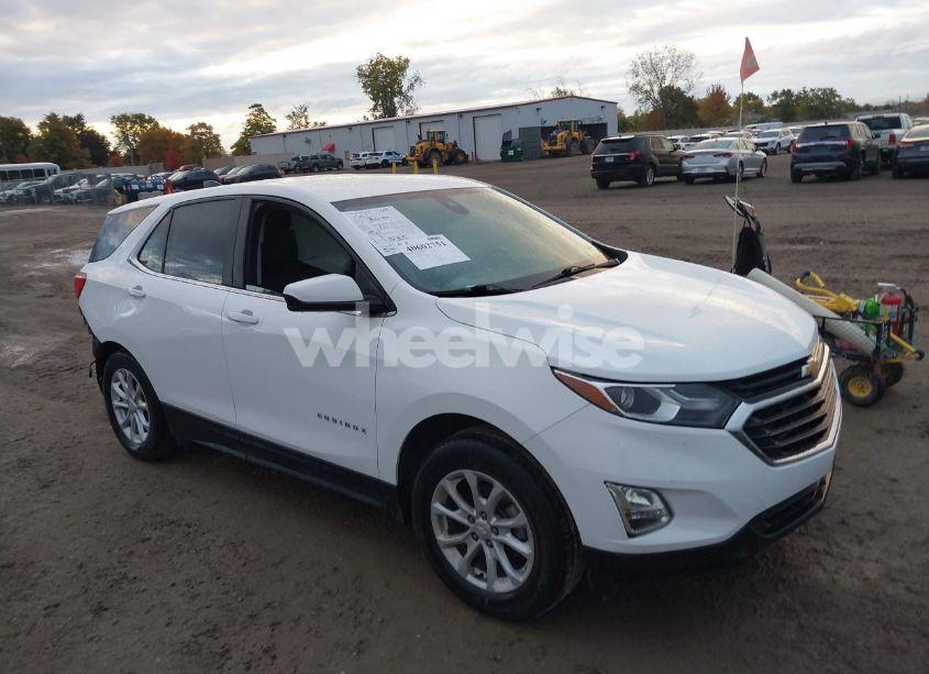 2021 Chevrolet Equinox FWD LT (VIN 3GNAXKEV0MS100623) main photo