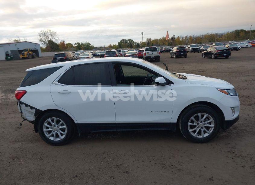Photo 13 of 2021 Chevrolet Equinox FWD LT (VIN 3GNAXKEV0MS100623)