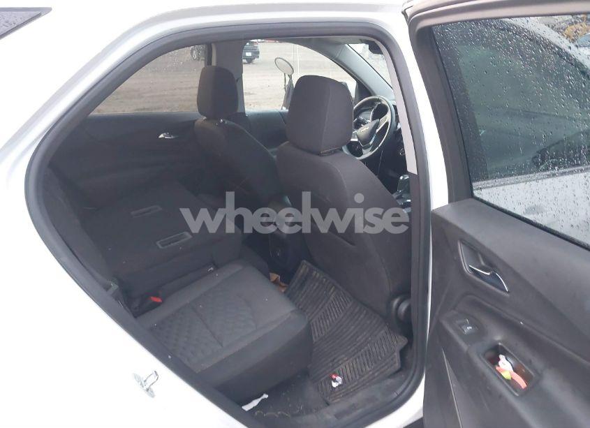 Photo 8 of 2021 Chevrolet Equinox FWD LT (VIN 3GNAXKEV0MS100623)